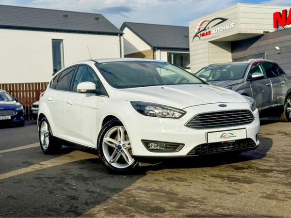 Ford Focus Hatchback, Petrol, 2016, White