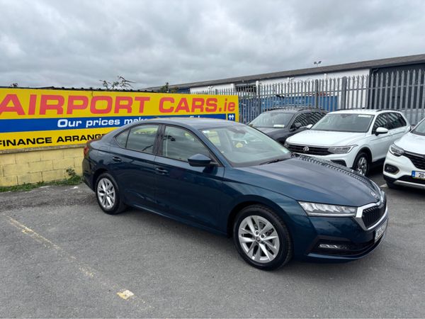 Skoda Octavia Saloon, Diesel, 2024, Blue