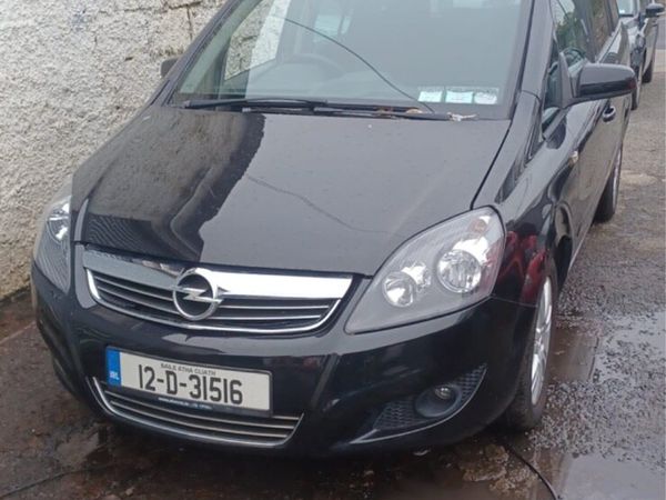 Toyota Avensis Saloon, Diesel, 2010, Black