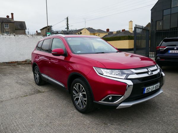 Mitsubishi Outlander SUV, Diesel, 2015, Red