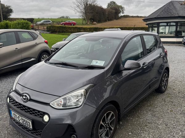 Hyundai i10 Hatchback, Petrol, 2017, Grey