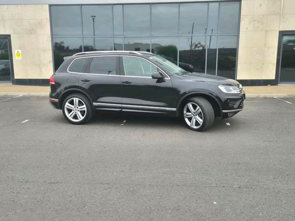 Volkswagen Touareg SUV, Diesel, 2017, Black