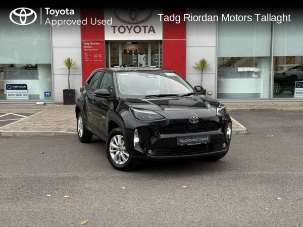 Toyota Yaris Cross Hatchback, Petrol Hybrid, 2025, Black