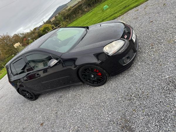 Volkswagen Golf Hatchback, Petrol, 2008, Black