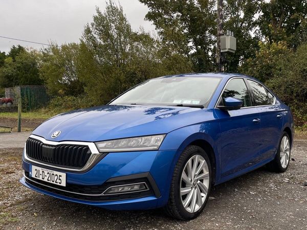 Skoda Octavia Saloon, Diesel, 2021, Blue