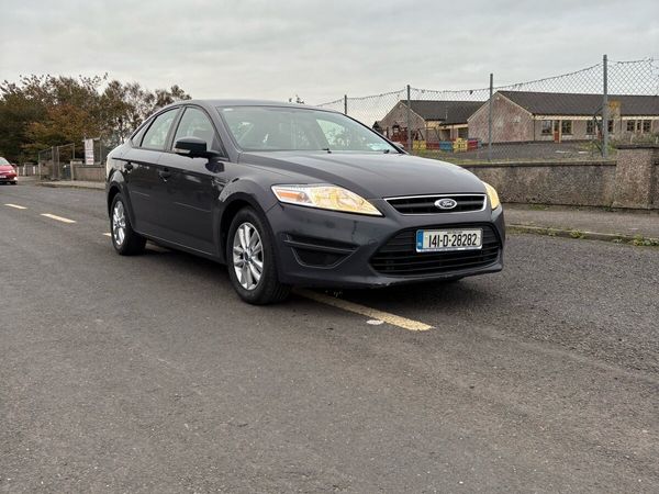 Ford Mondeo Saloon, Diesel, 2014, Grey