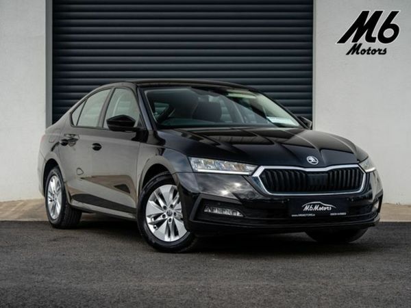 Skoda Octavia Hatchback, Diesel, 2022, Black