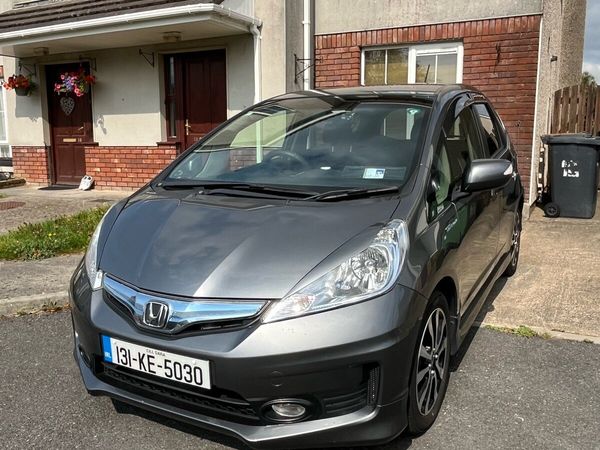 Honda Fit Hatchback, Petrol Hybrid, 2013, Grey