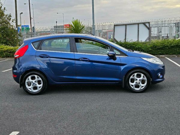 Ford Fiesta Hatchback, Petrol, 2009, Blue