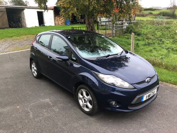 Ford Fiesta Hatchback, Petrol, 2011, Blue