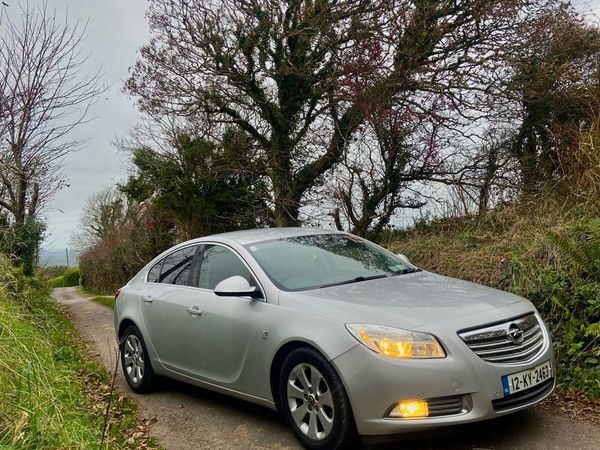 Vauxhall Insignia Hatchback, Diesel, 2012, Silver