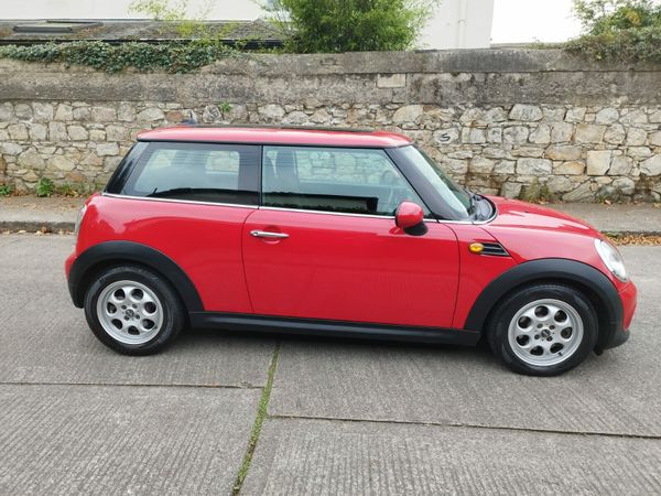 Mini Cooper Hatchback, Diesel, 2012, Red