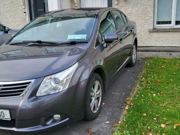 Toyota Avensis Saloon, Diesel, 2010, Grey