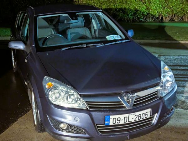 Vauxhall Astra Hatchback, Diesel, 2009, Blue