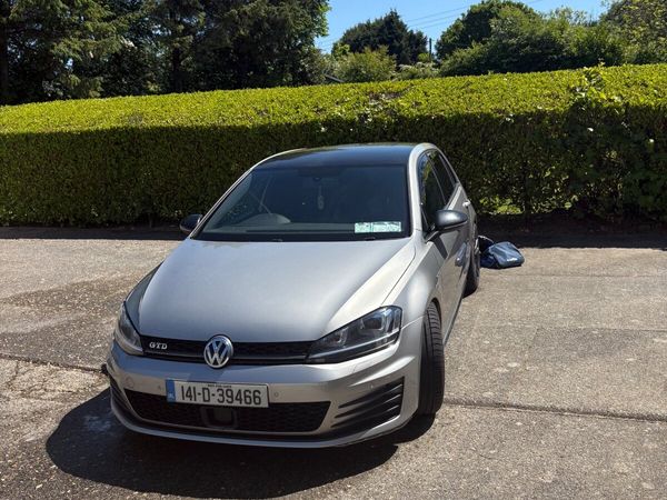 Volkswagen Golf Hatchback, Diesel, 2014, Silver