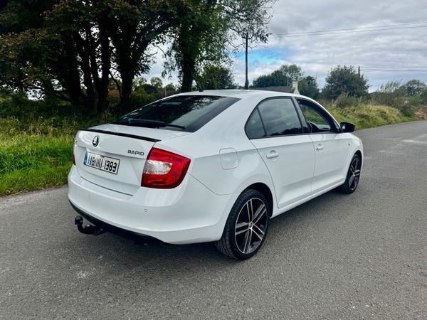 Skoda Rapid Hatchback, Petrol, 2014, White