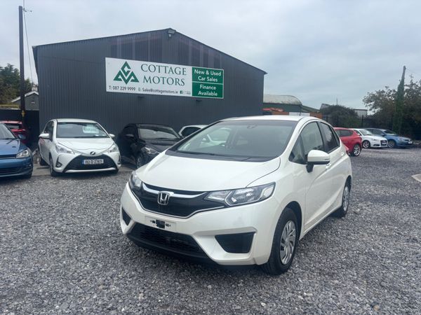 Honda Fit Hatchback, Petrol, 2016, Grey