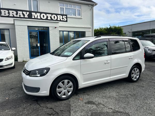 Volkswagen Touran MPV, Petrol, 2012, White
