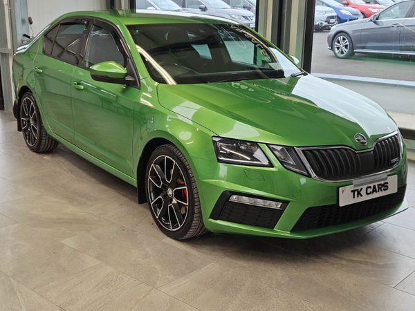 Skoda Octavia Hatchback, Diesel, 2017, Green