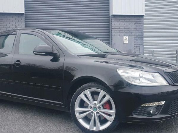 Skoda Octavia Saloon, Diesel, 2012, Black