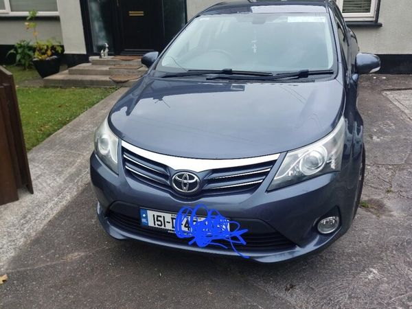 Toyota Avensis Saloon, Diesel, 2015, Blue