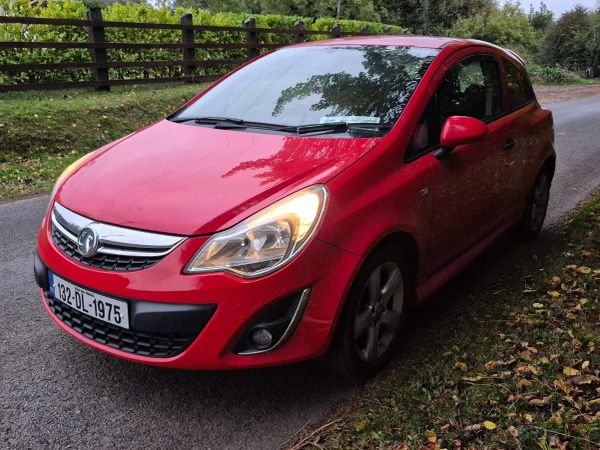 Vauxhall Corsa Hatchback, Petrol, 2013, Red