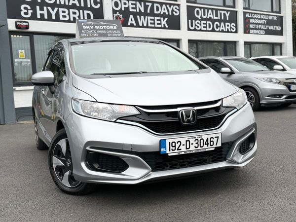 Honda Jazz Hatchback, Petrol Hybrid, 2019, Silver