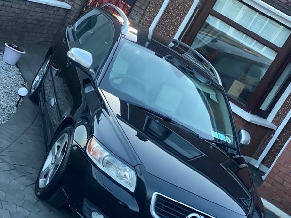 Volvo V50 Estate, Diesel, 2013, Black