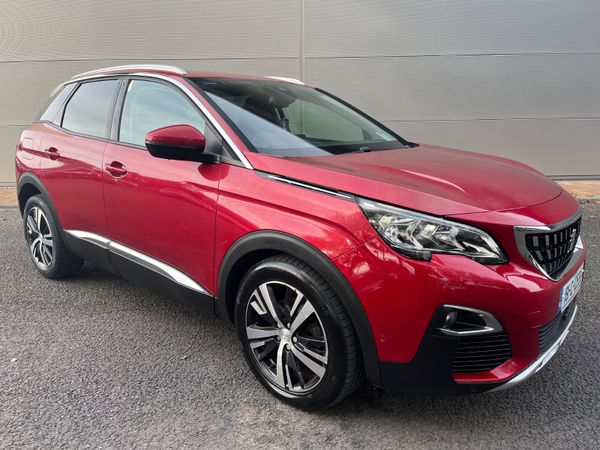 Peugeot 3008 MPV, Petrol, 2018, Red