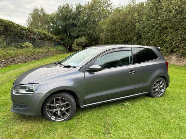 Volkswagen Polo Hatchback, Diesel, 2011, Grey