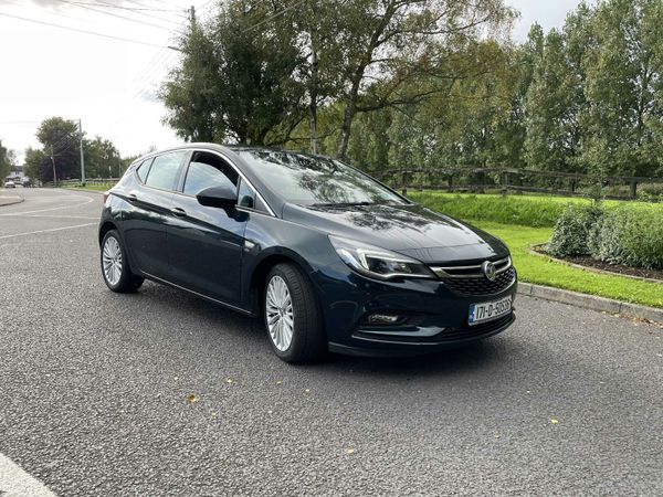 Vauxhall Astra Hatchback, Petrol, 2017, Green
