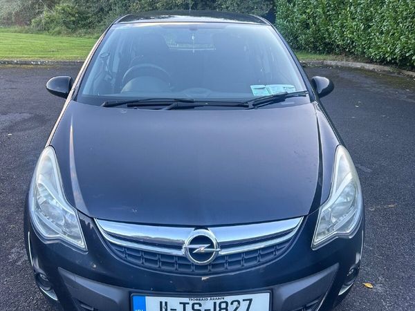 Opel Corsa Hatchback, Petrol, 2011, Black
