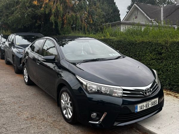 Toyota Corolla Saloon, Diesel, 2014, Black