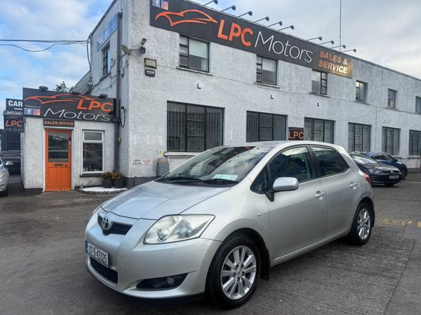 Toyota Auris Hatchback, Petrol, 2007, Silver