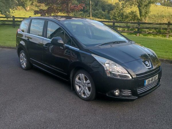 Peugeot 5008 MPV, Diesel, 2013, Black