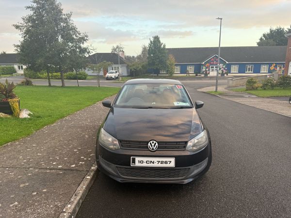 Volkswagen Polo Hatchback, Petrol, 2010, Black