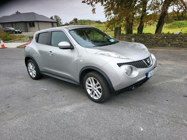 Nissan Juke SUV, Petrol, 2011, Silver