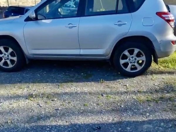 Toyota RAV4 SUV, Diesel, 2010, Silver