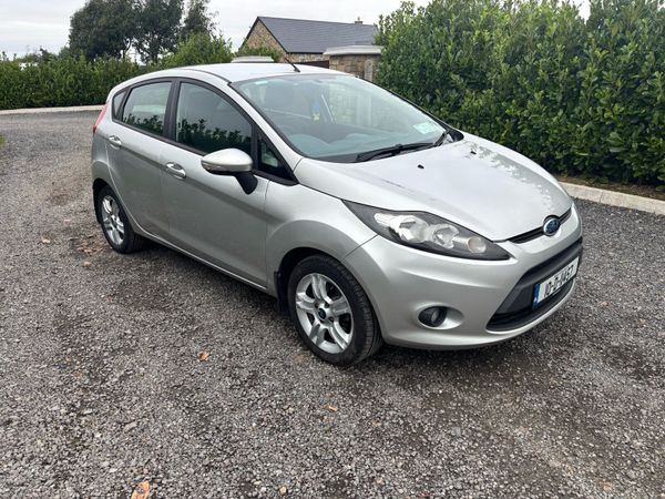 Ford Fiesta Hatchback, Petrol, 2010, Silver