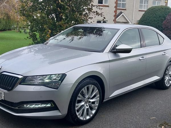 Skoda Superb Saloon, Diesel, 2023, Grey