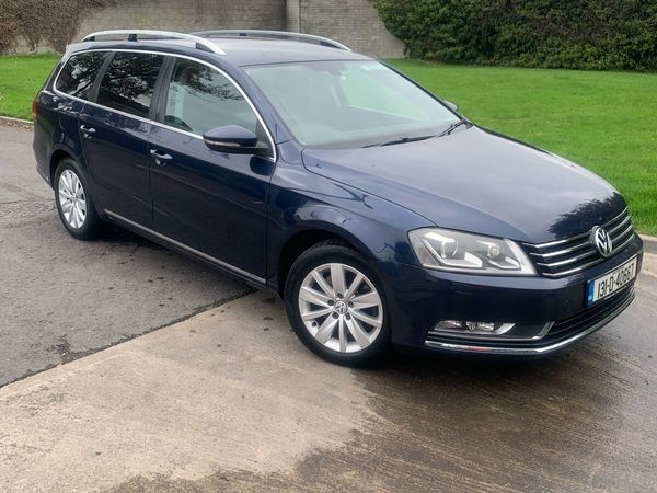 Volkswagen Passat Estate, Petrol, 2013, Navy