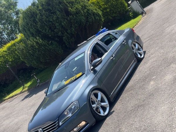 Volkswagen Passat Saloon, Diesel, 2014, Grey