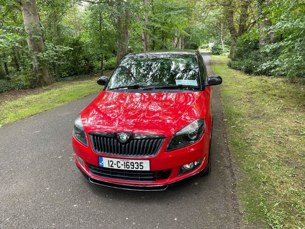 Skoda Fabia Hatchback, Diesel, 2012, Red