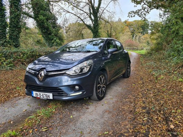 Renault Clio Hatchback, Petrol, 2019, Grey
