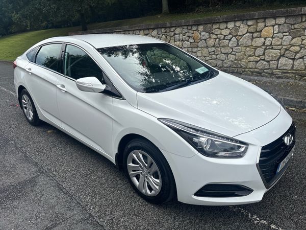 Hyundai i40 Saloon, Diesel, 2017, White