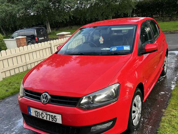 Volkswagen Polo Hatchback, Petrol, 2013, Red