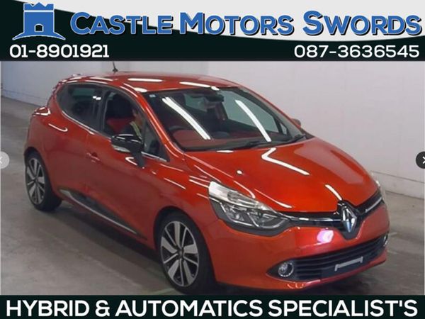 Renault Clio Hatchback, Petrol, 2015, Red