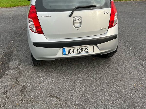 Hyundai i10 Hatchback, Petrol, 2010, Silver