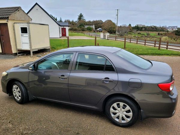 Toyota Corolla Saloon, Diesel, 2012, Grey