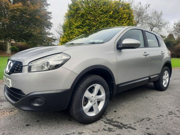 Nissan Qashqai Hatchback, Diesel, 2010, Silver
